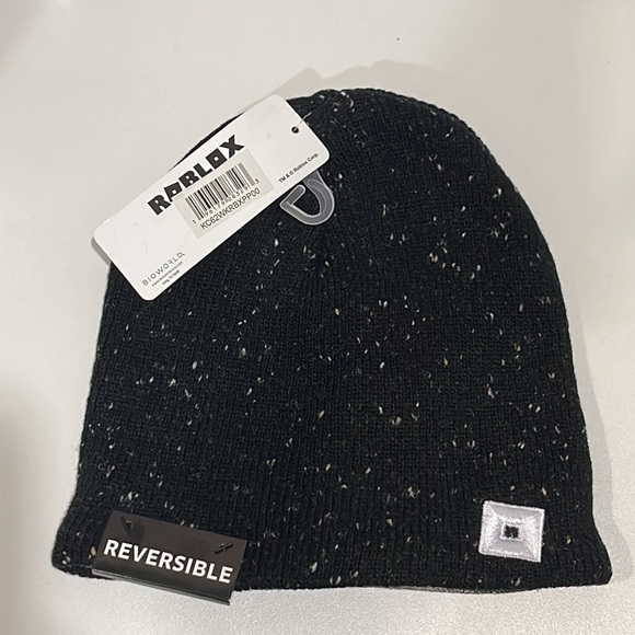 Kids Roblox Reversible Knit - Picture 2 of 11